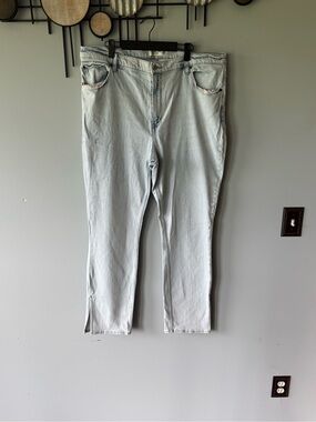 Abercrombie & Fitch Light Blue Slim Straight High Rise Jeans 20L